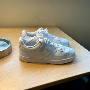 Nike Court Vision Low